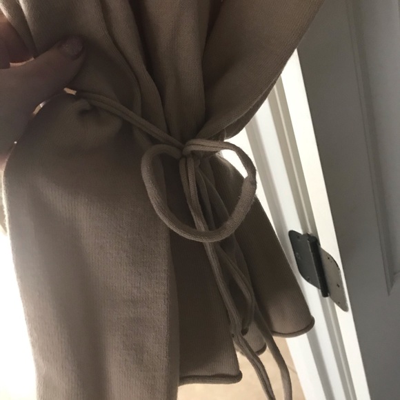 Sweater - Picture 3 of 4